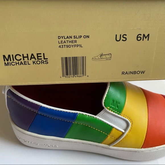 MICHAEL KORS Dylan Slip-On - Picture 6 of 6